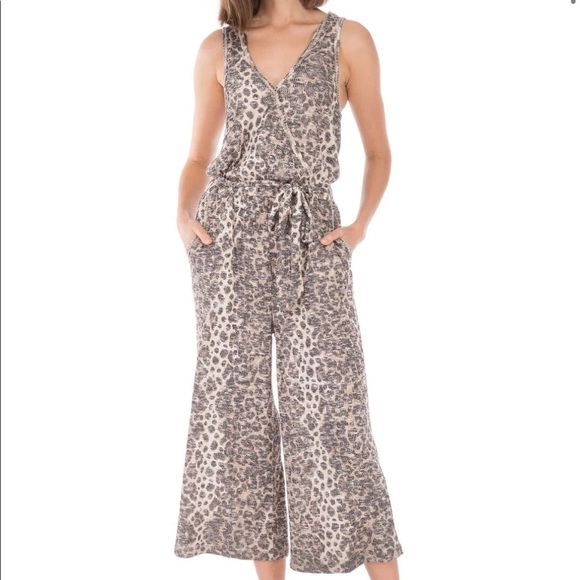 Bobeau JORDYN RIBBED KNIT JUMPSUIT leopard print size medium - Picture 4 of 14